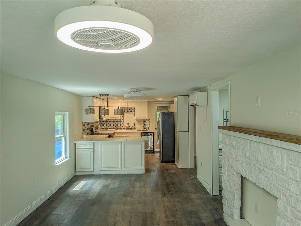For Sale: $190,000 (2 beds, 2 baths, 1152 Square Feet)