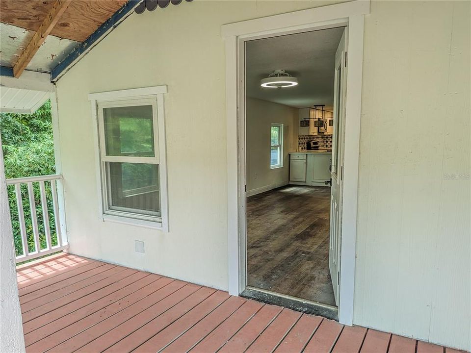 For Sale: $190,000 (2 beds, 2 baths, 1152 Square Feet)