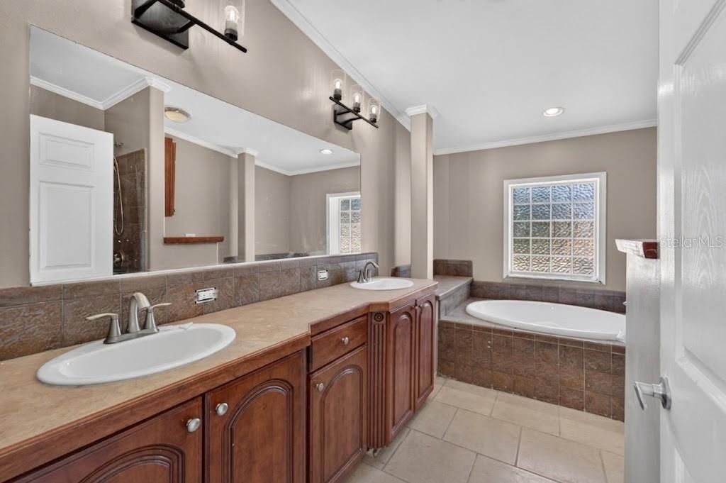 En Venta: $1,199,000 (11 camas, 7 baños, 7074 Pies cuadrados)