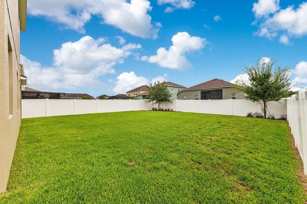En Venta: $569,000 (4 camas, 3 baños, 2444 Pies cuadrados)