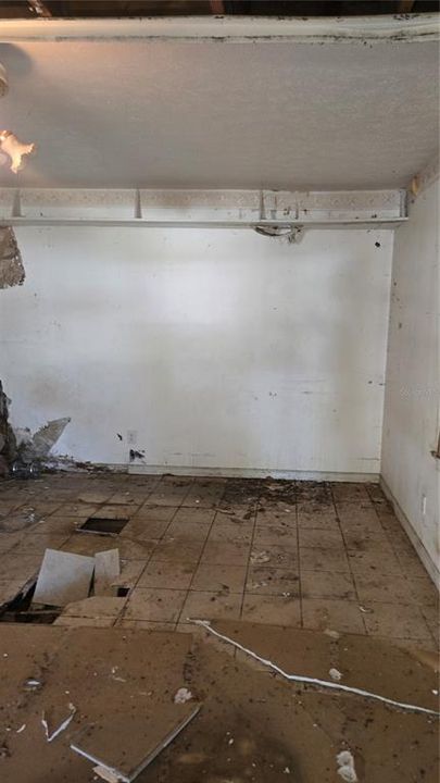 En Venta: $250,000 (2 camas, 2 baños, 1074 Pies cuadrados)