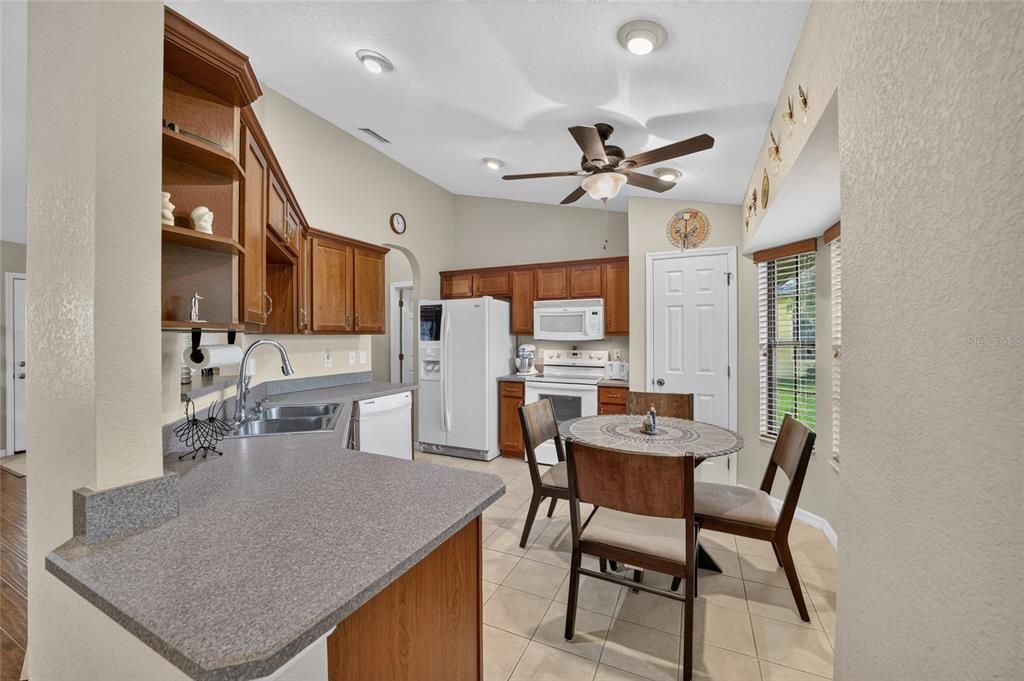 For Sale: $274,999 (3 beds, 2 baths, 1330 Square Feet)