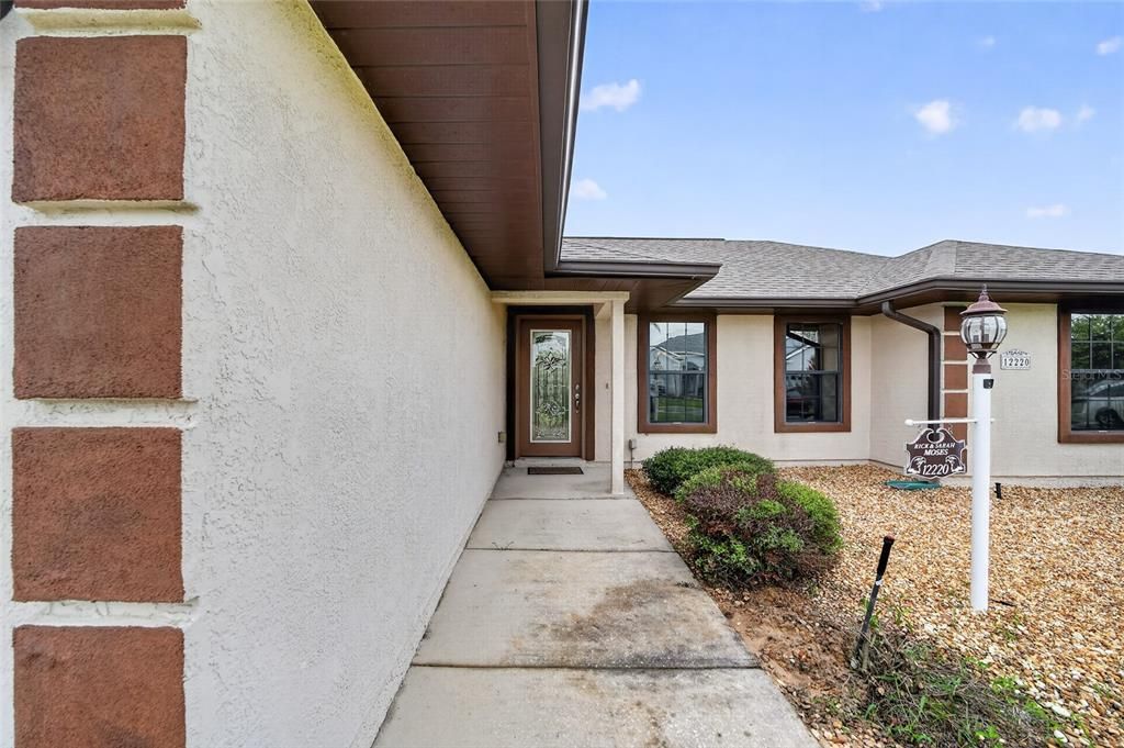 For Sale: $274,999 (3 beds, 2 baths, 1330 Square Feet)
