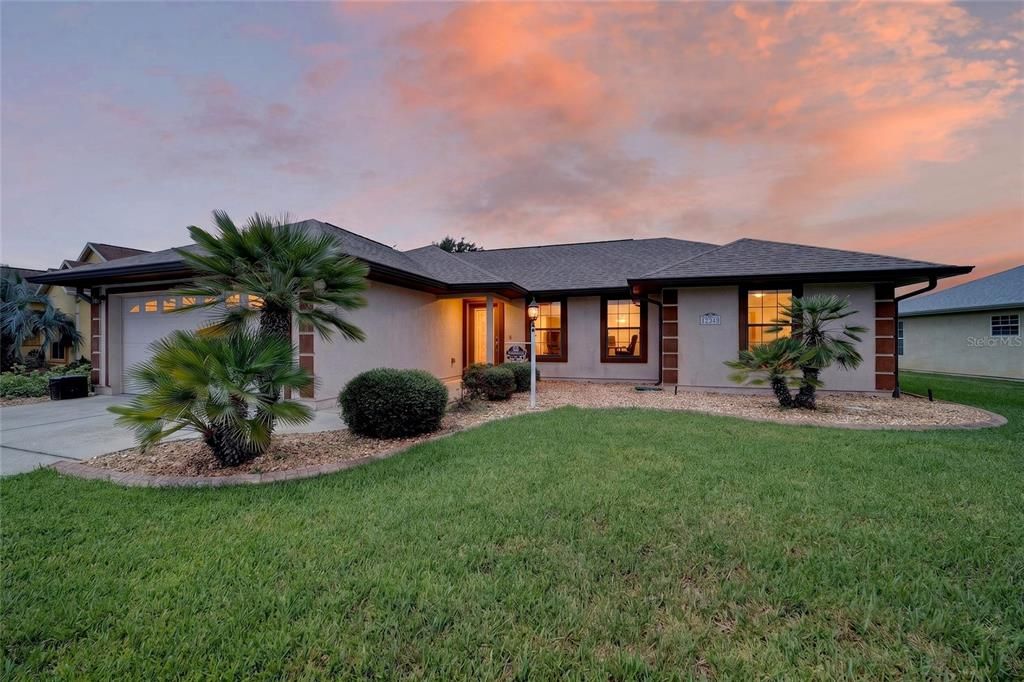 For Sale: $274,999 (3 beds, 2 baths, 1330 Square Feet)