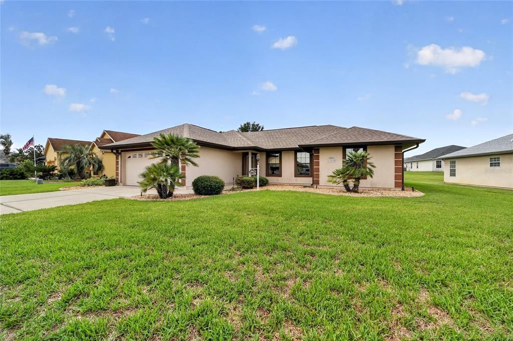 For Sale: $274,999 (3 beds, 2 baths, 1330 Square Feet)