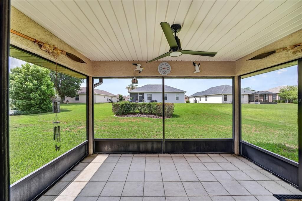 For Sale: $274,999 (3 beds, 2 baths, 1330 Square Feet)