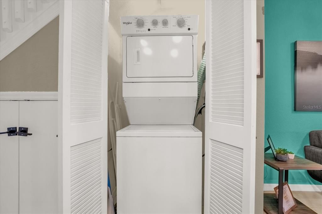 На продажу: $314,990 (4 спален, 3 ванн, 1636 Квадратных фут)