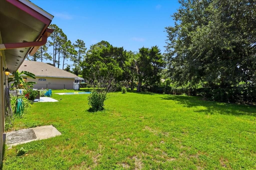 Active With Contract: $255,900 (2 beds, 2 baths, 1041 Square Feet)