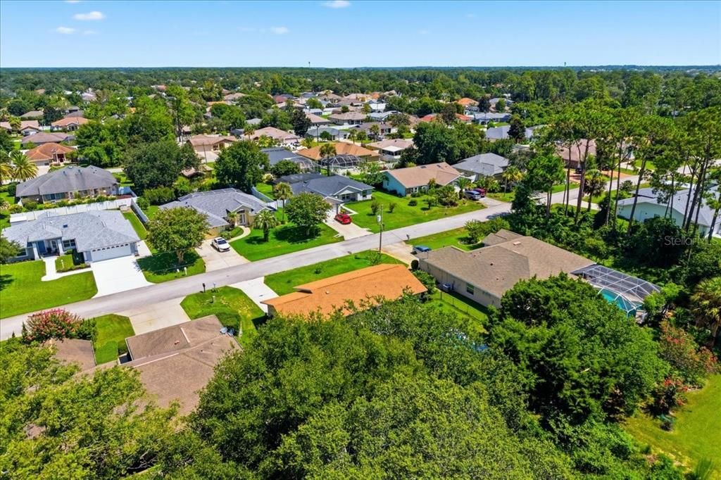 Active With Contract: $255,900 (2 beds, 2 baths, 1041 Square Feet)