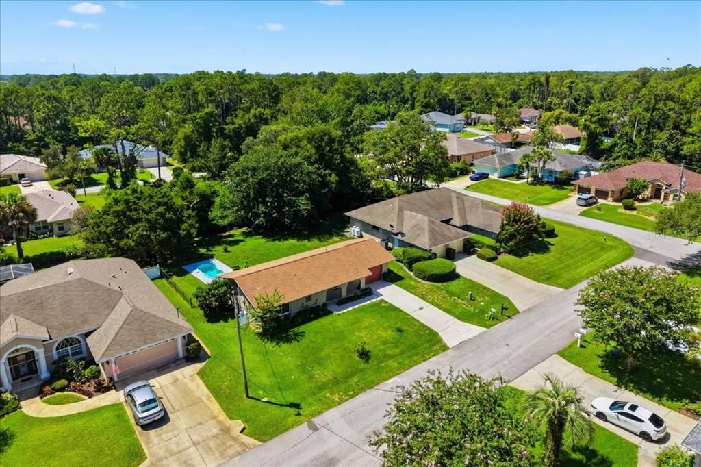 Active With Contract: $255,900 (2 beds, 2 baths, 1041 Square Feet)
