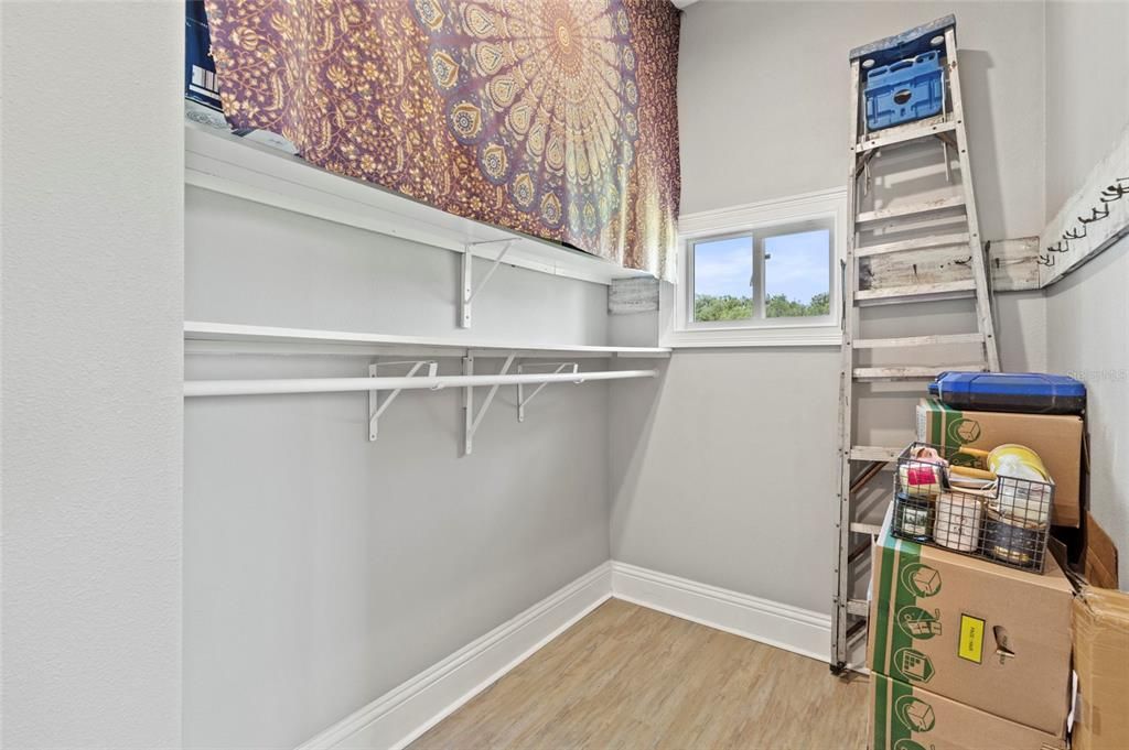 For Sale: $965,000 (4 beds, 3 baths, 2900 Square Feet)