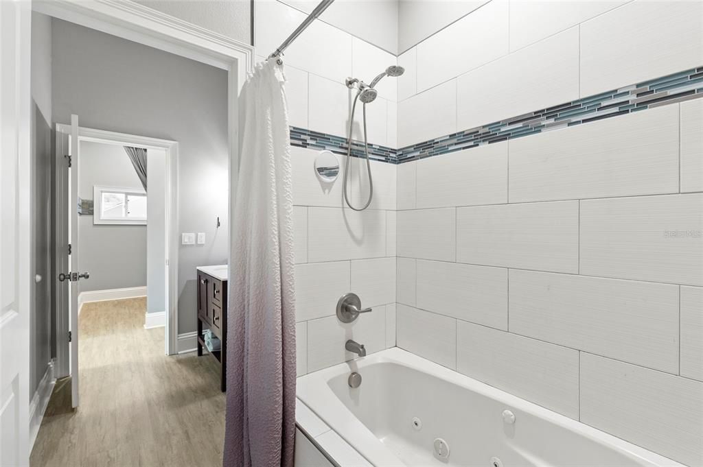 For Sale: $965,000 (4 beds, 3 baths, 2900 Square Feet)