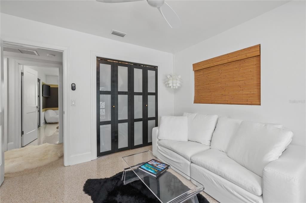 待售: $979,000 (3 贝兹, 2 浴室, 1574 平方英尺)
