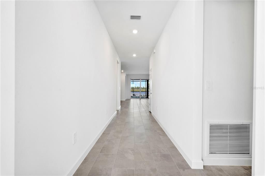 En Renta: $3,400 (4 camas, 3 baños, 1933 Pies cuadrados)