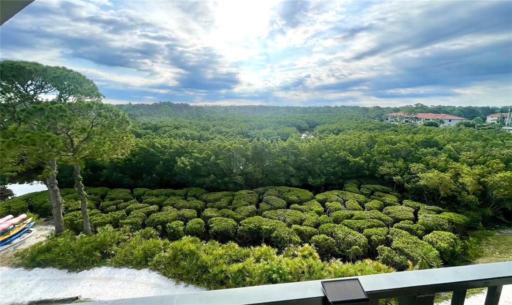 На продажу: $549,900 (2 спален, 2 ванн, 1300 Квадратных фут)
