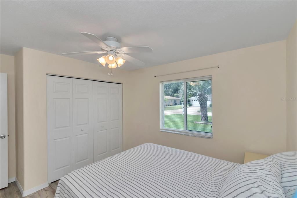 For Sale: $255,000 (3 beds, 2 baths, 1497 Square Feet)