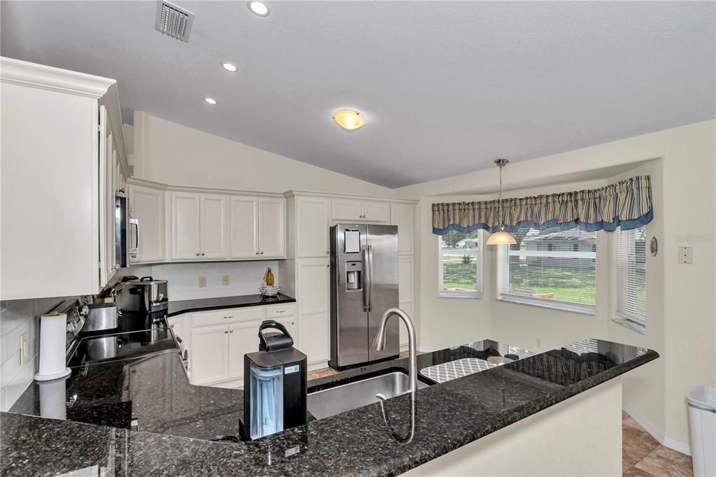 For Sale: $255,000 (3 beds, 2 baths, 1497 Square Feet)