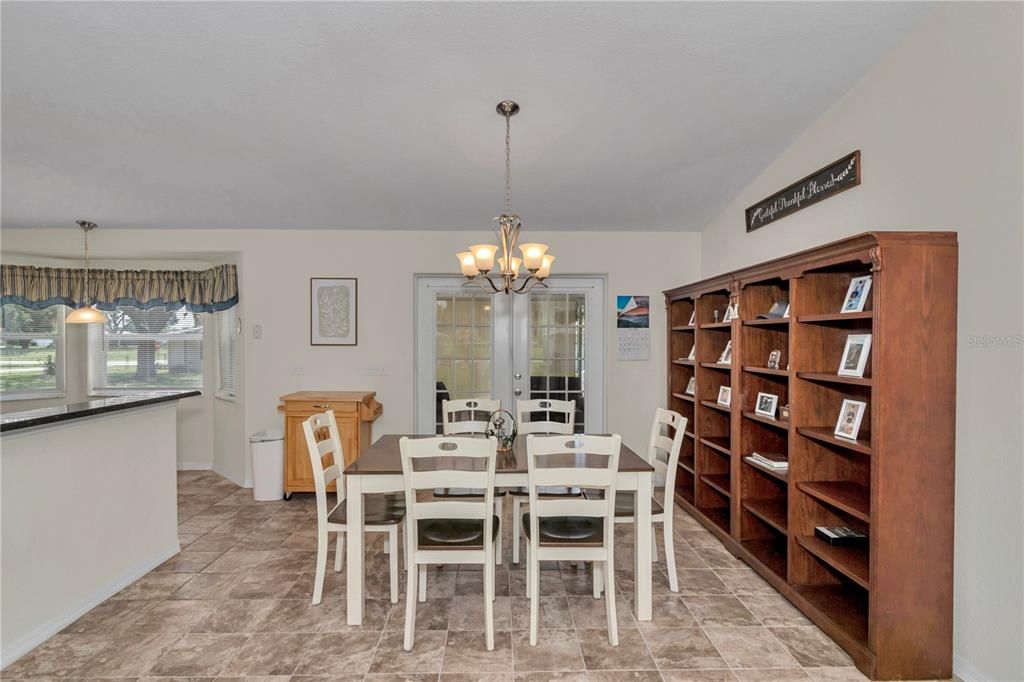 For Sale: $255,000 (3 beds, 2 baths, 1497 Square Feet)