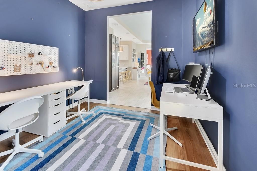 For Sale: $389,000 (2 beds, 2 baths, 1507 Square Feet)
