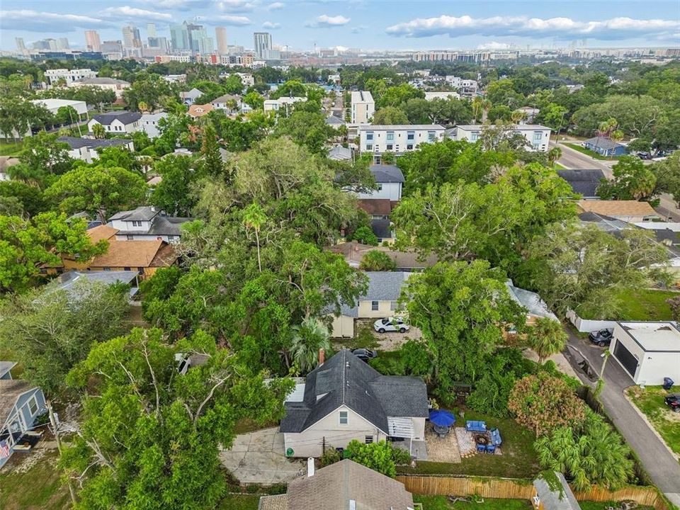 На продажу: $430,000 (3 спален, 1 ванн, 988 Квадратных фут)
