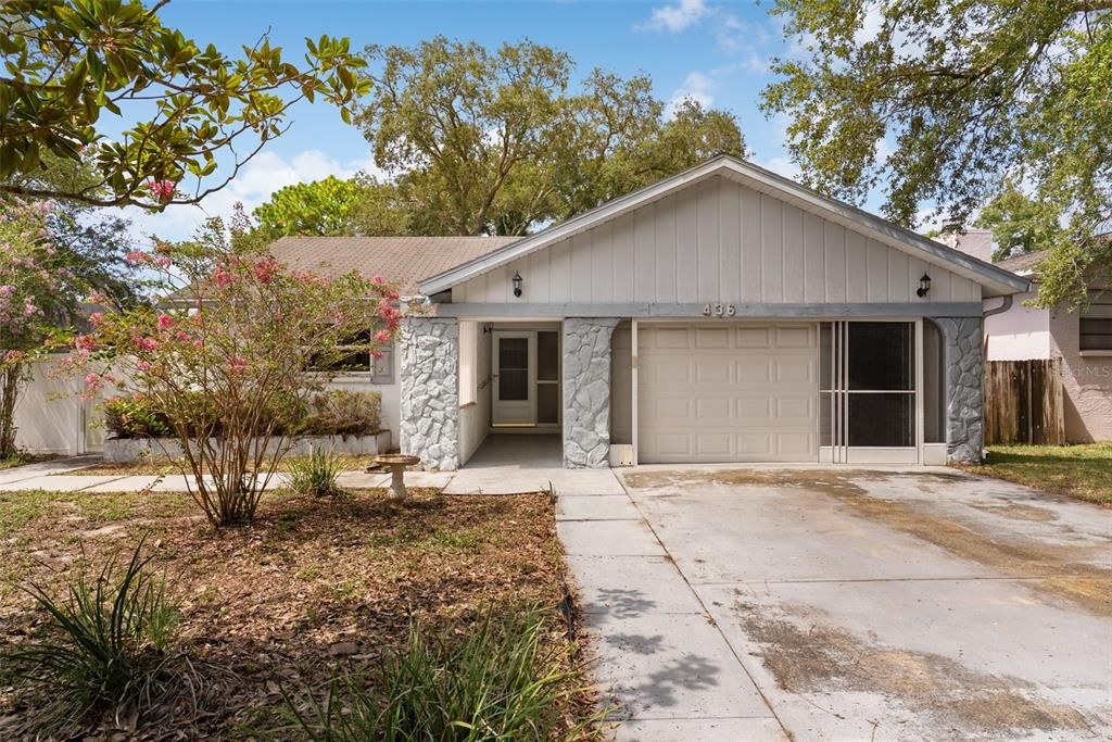 Active With Contract: $315,000 (3 beds, 2 baths, 1546 Square Feet)