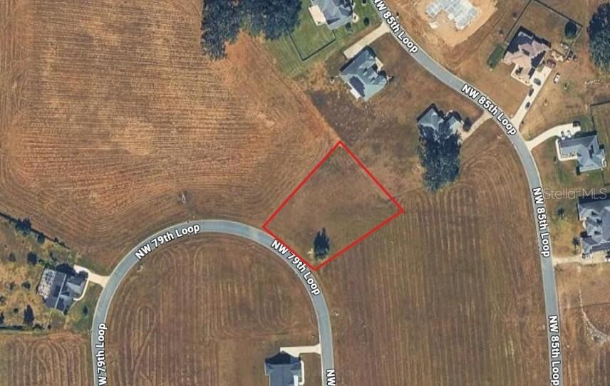 En Venta: $98,000 (0.85 acres)