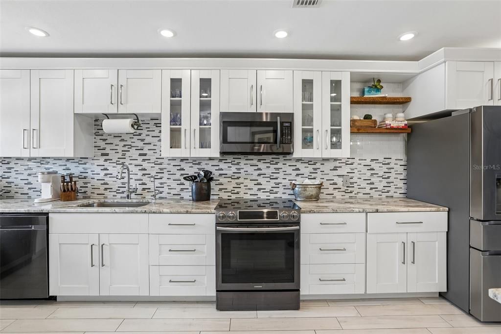 En Venta: $399,000 (2 camas, 2 baños, 1335 Pies cuadrados)