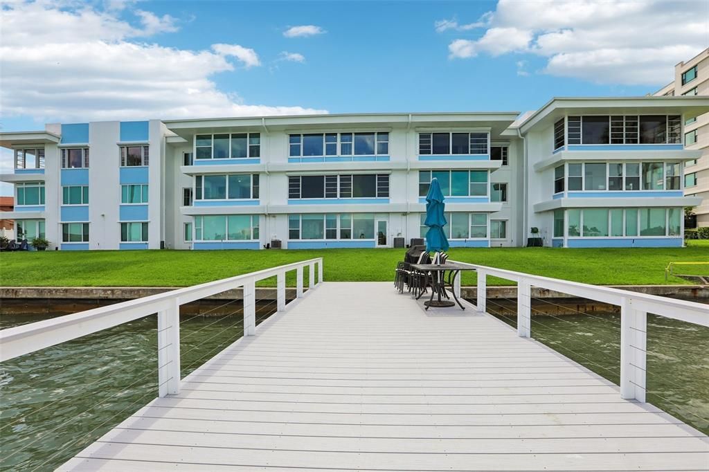 En Venta: $399,000 (2 camas, 2 baños, 1335 Pies cuadrados)