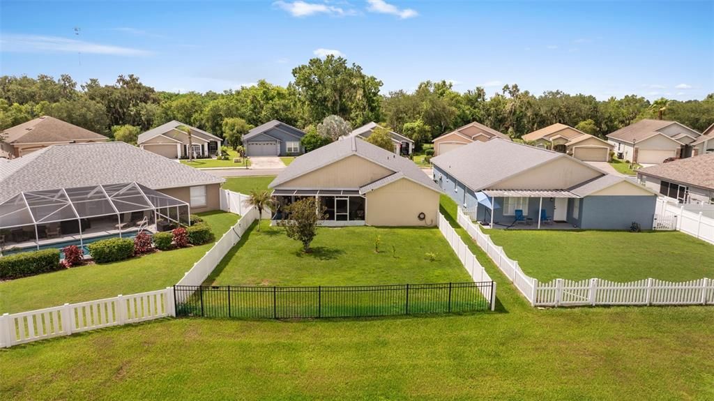 На продажу: $400,000 (4 спален, 2 ванн, 1959 Квадратных фут)