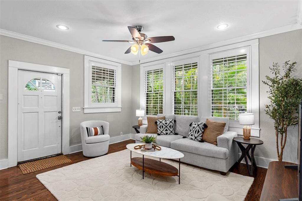 Activo con contrato: $539,000 (2 camas, 2 baños, 1407 Pies cuadrados)