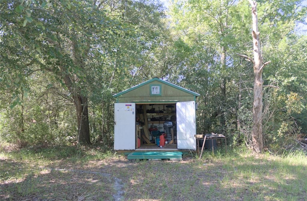 Activo con contrato: $215,000 (3 camas, 2 baños, 1404 Pies cuadrados)