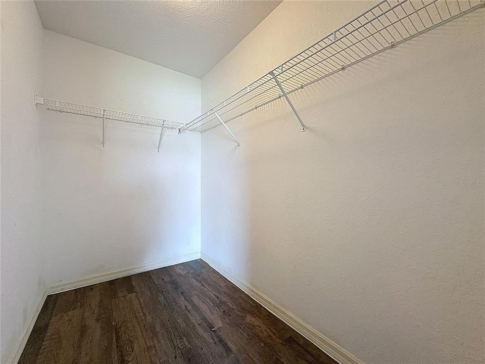 В аренду: $1,575 (3 спален, 2 ванн, 1211 Квадратных фут)