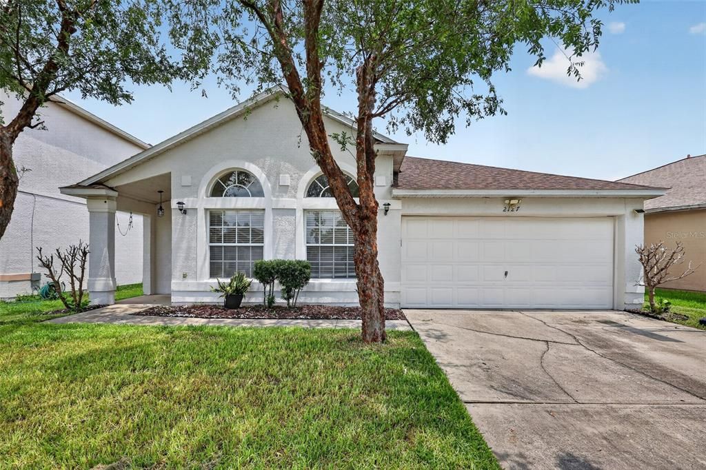 For Rent: $2,650 (4 beds, 2 baths, 1809 Square Feet)