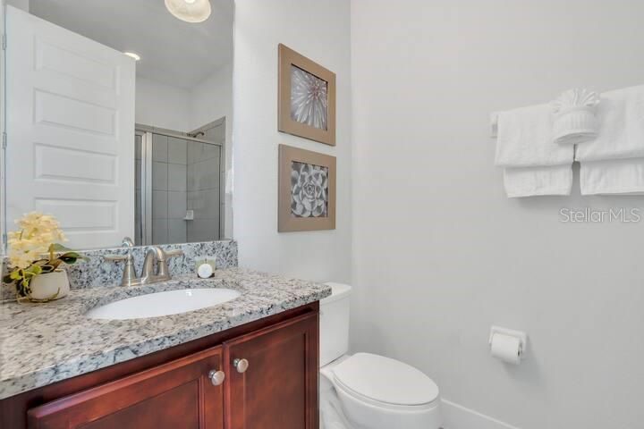 En Venta: $619,000 (6 camas, 6 baños, 3317 Pies cuadrados)