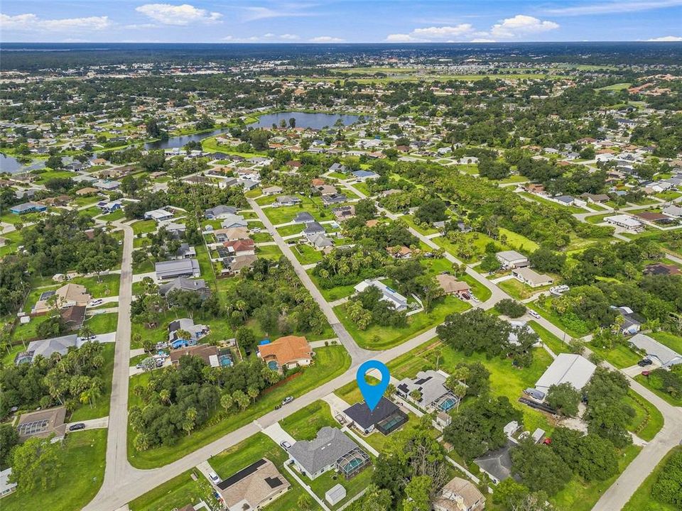 На продажу: $319,000 (2 спален, 2 ванн, 1036 Квадратных фут)