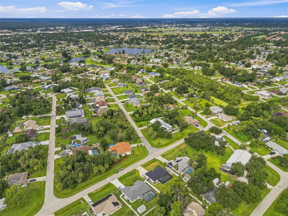 На продажу: $319,000 (2 спален, 2 ванн, 1036 Квадратных фут)
