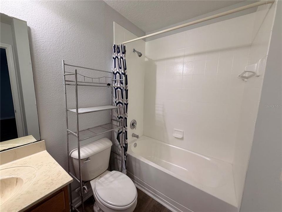 En Renta: $2,250 (3 camas, 2 baños, 1828 Pies cuadrados)