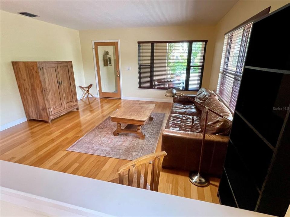 For Sale: $795,000 (3 beds, 2 baths, 1563 Square Feet)