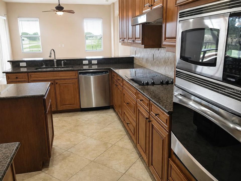 В аренду: $4,395 (5 спален, 3 ванн, 2877 Квадратных фут)