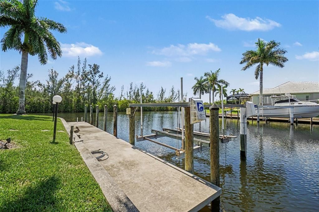 En Venta: $1,095,000 (3 camas, 2 baños, 2361 Pies cuadrados)