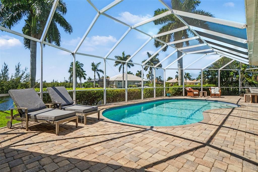En Venta: $1,095,000 (3 camas, 2 baños, 2361 Pies cuadrados)