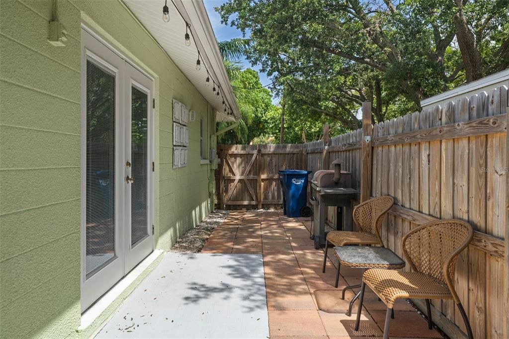 En Venta: $599,000 (3 camas, 2 baños, 1501 Pies cuadrados)