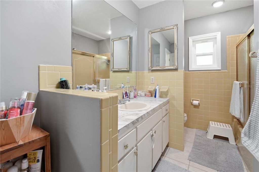 En Venta: $350,000 (3 camas, 2 baños, 1435 Pies cuadrados)
