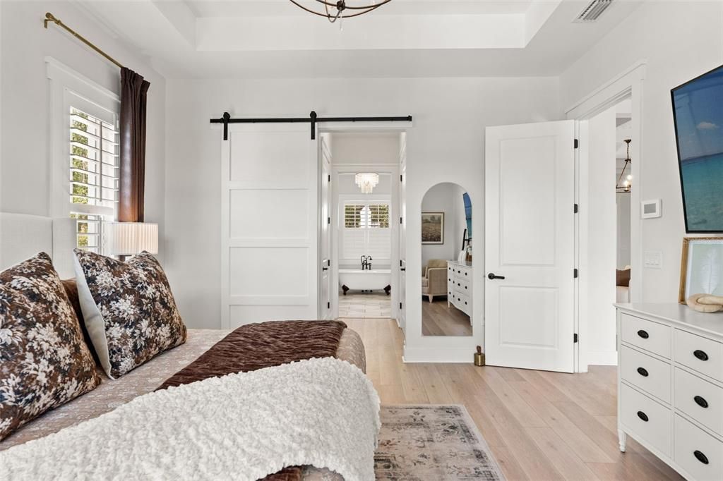 For Sale: $1,740,000 (5 beds, 4 baths, 4407 Square Feet)