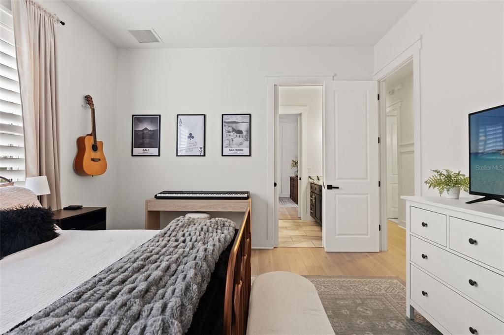 For Sale: $1,740,000 (5 beds, 4 baths, 4407 Square Feet)