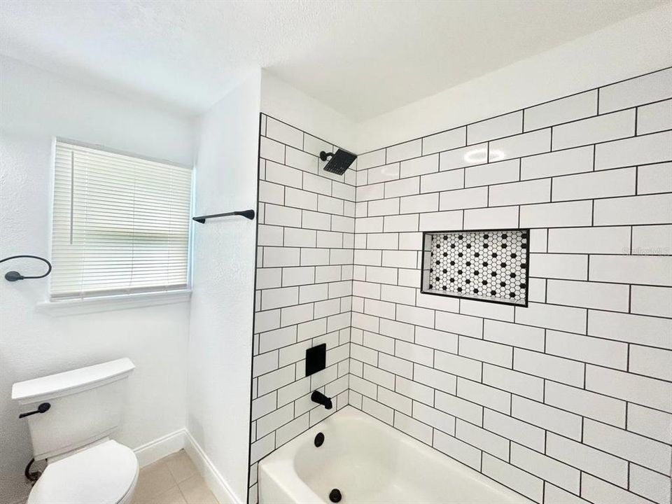 В аренду: $1,950 (3 спален, 2 ванн, 1335 Квадратных фут)