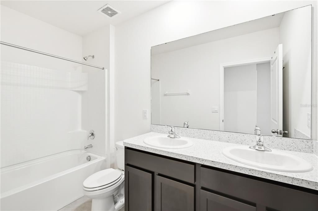 В аренду: $2,845 (4 спален, 2 ванн, 2260 Квадратных фут)