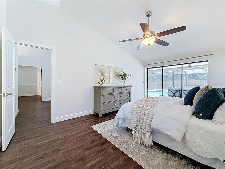Activo con contrato: $799,000 (4 camas, 2 baños, 2377 Pies cuadrados)