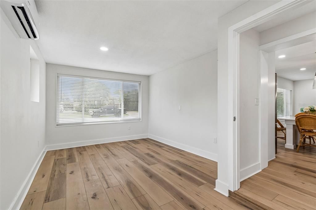 En Venta: $498,500 (3 camas, 2 baños, 1750 Pies cuadrados)