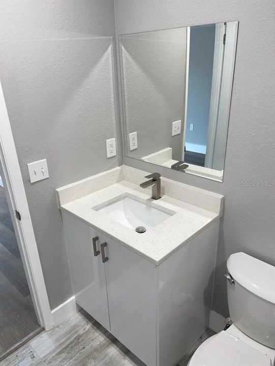 В аренду: $1,600 (2 спален, 2 ванн, 1019 Квадратных фут)